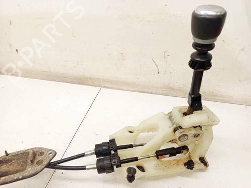 Used Gear lever Gear lever TOYOTA RAV 4 III (_A3_) 2.2 D (ALA35_) (150 hp) 34768567 34768567