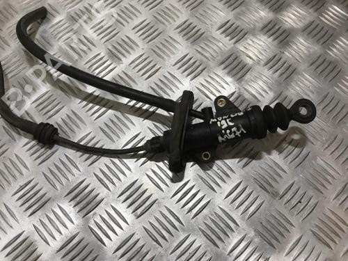 clutch-slave-cylinder-ford-mondeo-ii-bap-1996-1997-1998-1999-2000-35678572 main image