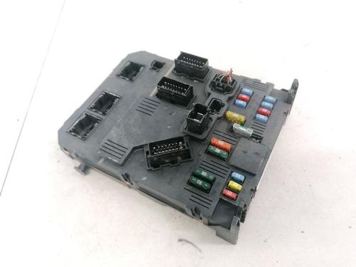 fuse-box-peugeot-206-sw-2ek-2002-32884057 main image