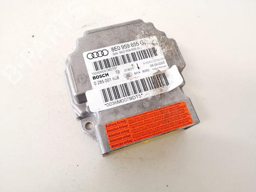 airbag-styreenhed-audi-a4-b7-8ec-2004-2005-2006-2007-2008-2009-33067442 main image