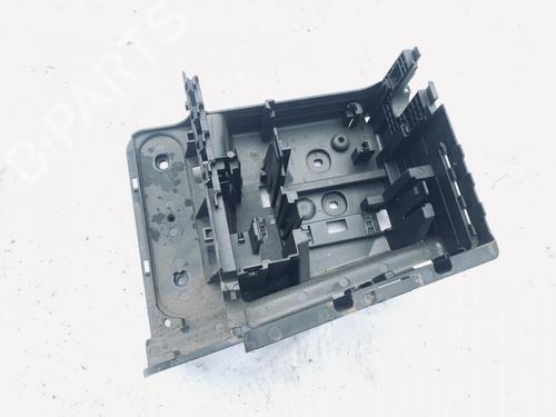 Used Fuse box Fuse box OPEL MERIVA A MPV (X03) 1.6 16V (E75) (100 hp) 33073039 33073039