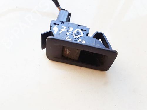 switch-vw-touran-1t1-1t2-2003-2004-2005-2006-2007-2008-2009-2010-2011-33521796 main image