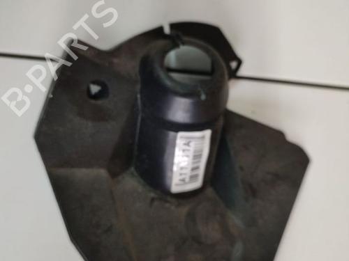 Używane Wspornik / Uchwyt Wspornik / Uchwyt HONDA CIVIC VIII Hatchback (FN, FK) 2.2 CTDi (FK3) (140 hp) 34411047 34411047