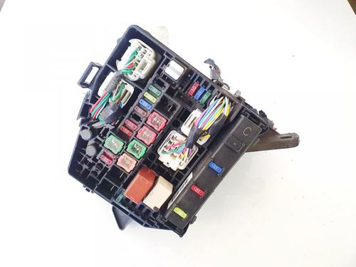 fuse-box-toyota-yaris-_p9_-2005-2006-2007-2008-2009-2010-2011-2012-2013-2014-33062365 main image