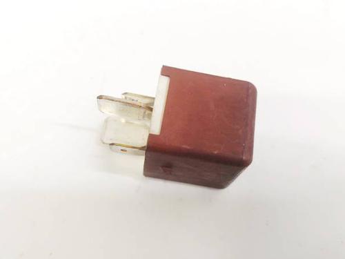 electronic-sensor-toyota-yaris-_p1_-1999-2000-2001-2002-2003-2004-2005-32606551 main image