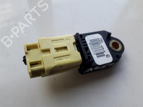Used Electronic module Electronic module TOYOTA YARIS (_P9_) 1.4 D-4D (NLP90_, NLP90R) (90 hp) 33511444 33511444