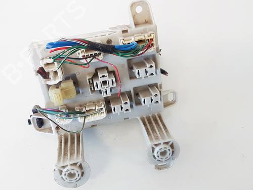 fuse-box-toyota-previa-ii-_r3_-2000-2001-2002-2003-2004-2005-2006-33065073 main image