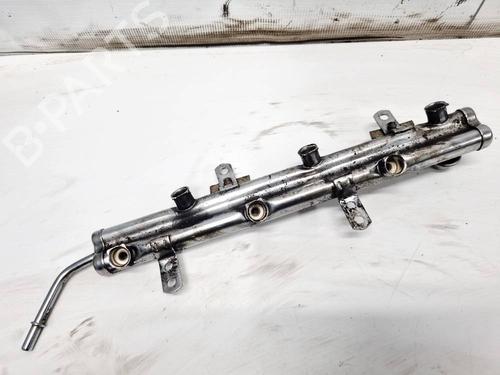 Used Injection rail Injection rail CHRYSLER VOYAGER IV (RG, RS) 3.3 (174 hp) 34863380 34863380