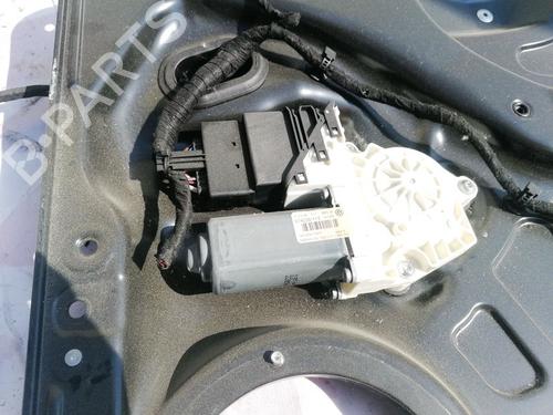 Used Right rear window motor Right rear window motor 35599720 35599720