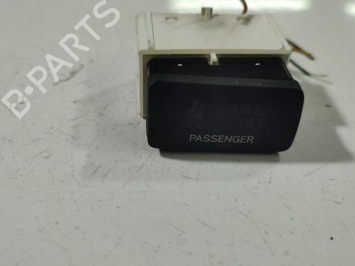 Switch TOYOTA COROLLA (_E12_) 1.4 D (NDE120_, NDE120R) | BP33489468I30 - Image 2