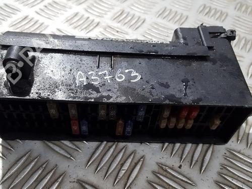 Used Fuse box Fuse box VW CADDY III Box Body/MPV (2KA, 2KH, 2CA, 2CH) 1.9 TDI (105 hp) 33499585 33499585