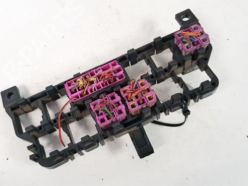 Fuse box AUDI A6 C5 (4B2, 4B4) 2.5 TDI quattro | BP33078567E1 - Image 2
