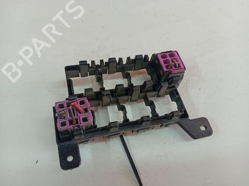 Fuse box VW TRANSPORTER T5 Van (7HA, 7HH, 7EA, 7EH) VR6 3.2 4motion | BP37505568E1 - Image 3