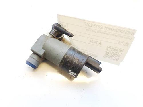 washer-pump-toyota-prius-_w3_-2008-2009-2010-2011-2012-2013-2014-2015-2016-34776654 main image