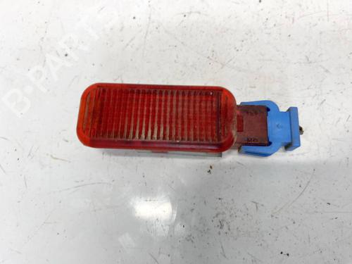 interior-roof-light-audi-a4-b5-8d2-1994-1995-1996-1997-1998-1999-2000-2001-35031447 main image