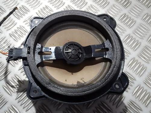 speaker-audi-a3-8p1-2003-2004-2005-2006-2007-2008-2009-2010-2011-2012-2013-33499257 main image