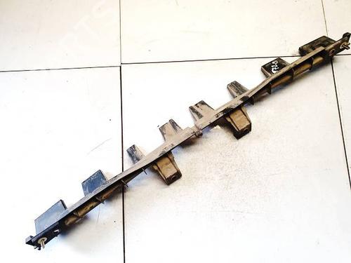 Used Rear bumper bracket Rear bumper bracket 38319747 38319747