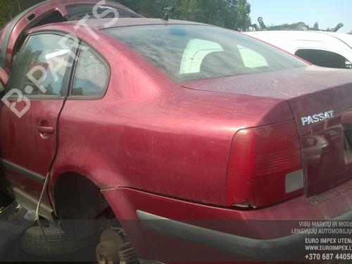 Fuse box VW PASSAT B5 Variant (3B5) 1.8 | BP33482039E1 - Image 9