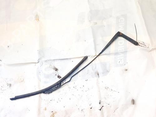 Used Front windshield wiper arm Front windshield wiper arm VW TRANSPORTER T4 Van (70A, 70H, 7DA, 7DH) 2.4 D (75 hp) 32908756 32908756
