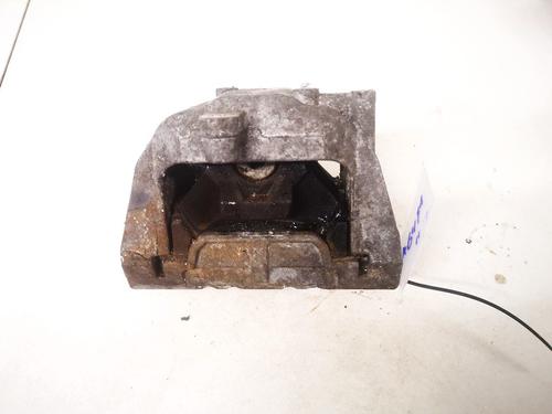 Used Engine mount Engine mount VW GOLF V (1K1) 1.9 TDI (105 hp) 33085685 33085685
