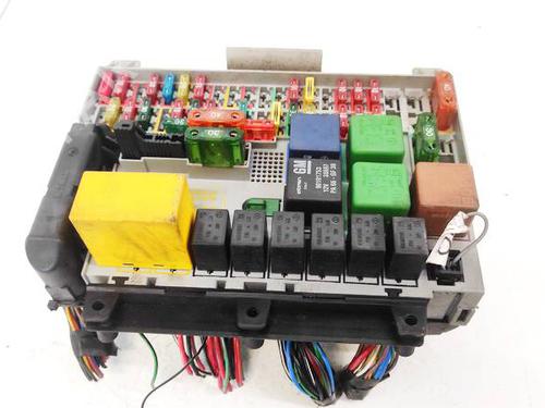 Used Fuse box Fuse box OPEL VECTRA B (J96) 2.0 DTI 16V (F19) (101 hp) 32954656 32954656
