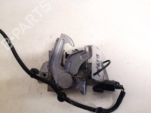 Used Hood lock Hood lock VOLVO V50 (545) 2.0 D (136 hp) 35349429 35349429