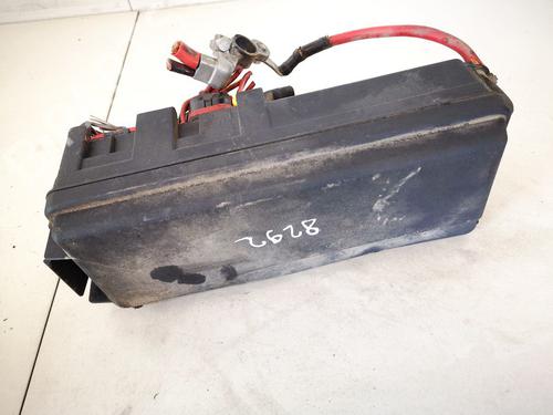 Used Fuse box Fuse box OPEL SIGNUM Hatchback (Z03) 2.2 DTI (F48) (125 hp) 32911226 32911226