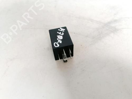 Electronic sensor AUDI 100 C4 Avant (4A5) 2.5 TDI | BP32877355M84 - Image 2
