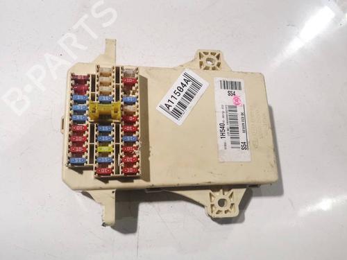 Used Fuse box Fuse box 37285874 37285874