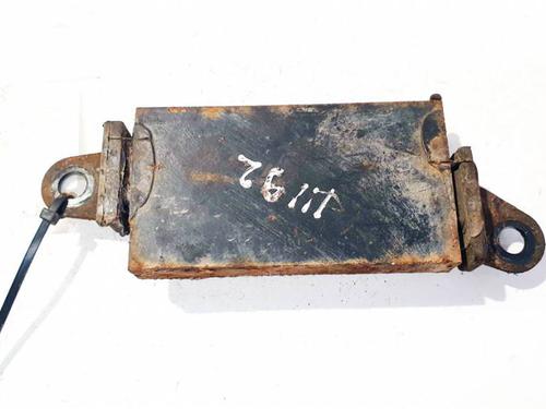 Used Engine mount Engine mount MITSUBISHI GRANDIS (NA_W) 2.0 DI-D (NA8W) (136 hp) 33489206 33489206