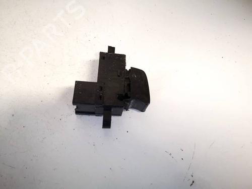 Switch NISSAN PRIMERA Hatchback (P12) 2.0 | BP32545690I30