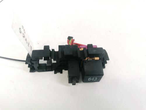 Used Fuse box AUDI A6 C6 (4F2) 2.7 TDI (180 hp) 32898678
