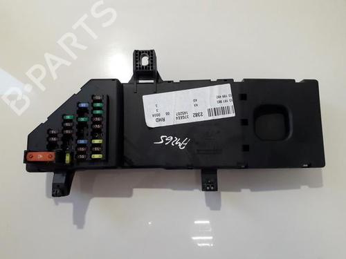 Used Fuse box Fuse box OPEL VECTRA C (Z02) 1.9 CDTI (F69) (120 hp) 33505296 33505296