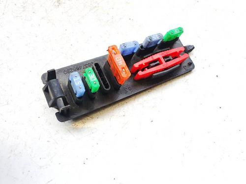 Used Fuse box CITROËN C5 II (RC_) 2.0 HDi (RCRHRH) (136 hp) 32592536