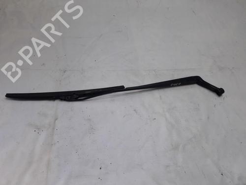 Used Front windshield wiper arm Front windshield wiper arm 33505467 33505467