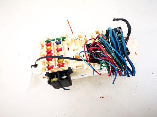 Used Fuse box Fuse box 33077230 33077230