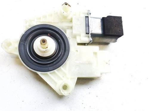 Used Right rear window motor Right rear window motor VW PASSAT B8 (3G2, CB2) 2.0 TDI (150 hp) 40028313 40028313