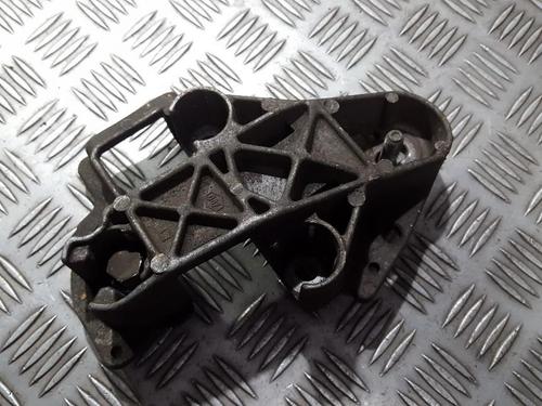 support-renault-megane-scenic-ja01_-1996-1997-1998-1999-2000-2001-33498433 main image