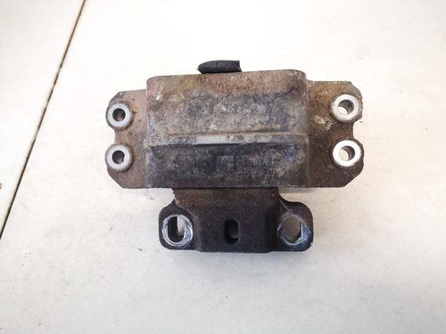 Used Engine mount Engine mount VW GOLF V (1K1) 1.9 TDI (105 hp) 32897211 32897211
