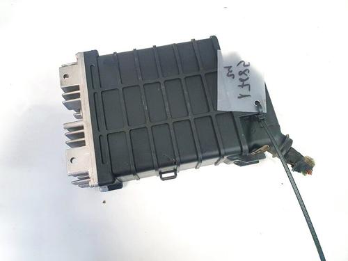 Used Engine control unit (ECU) Engine control unit (ECU) AUDI 80 B3 Saloon (893, 894, 8A2) 1.8 S (90 hp) 32896363 32896363