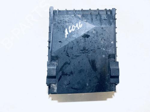 Used Fuse box Fuse box VW JETTA III (1K2) 2.0 TDI (140 hp) 33064199 33064199