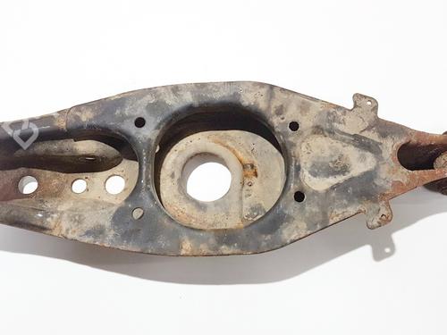 Used Left rear suspension arm Left rear suspension arm MERCEDES-BENZ C-CLASS (W203) C 270 CDI (203.016) (170 hp) 35564517 35564517