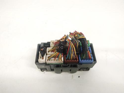 Used Fuse box Fuse box HONDA CIVIC VIII Hatchback (FN, FK) 2.2 CTDi (FK3) (140 hp) 32893884 32893884