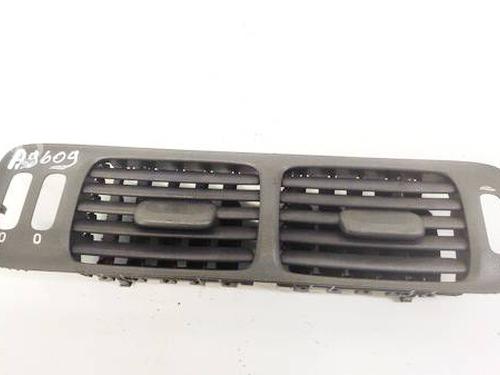 Used Air vent Air vent VOLVO V70 I (875, 876) 2.5 TDI (140 hp) 32963916 32963916