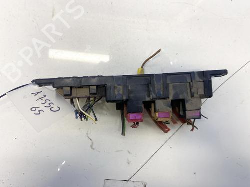 fuse-box-vw-passat-b5-variant-3b5-1997-1998-1999-2000-2001-32891628 main image