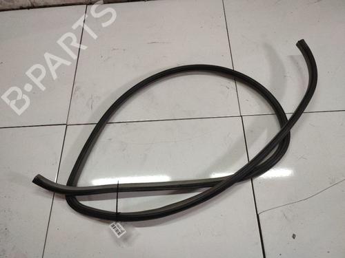 Gummiliste Gummiliste TOYOTA YARIS (_P9_) 1.5 (NCP91_, NCP91R) (109 hp) 34939391 34939391