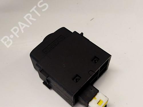 Switch NISSAN NOTE (E11, NE11) 1.6 | BP36457432I30 - Image 2
