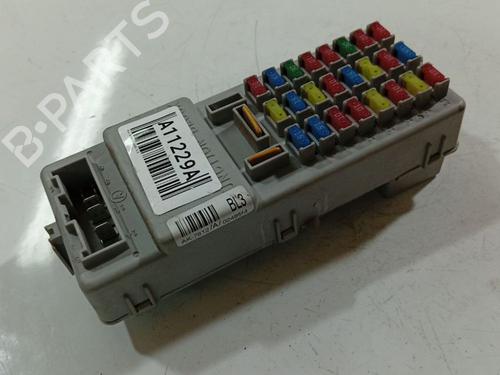 Used Fuse box Fuse box KIA SORENTO I (JC) 3.5 (194 hp) 33488638 33488638