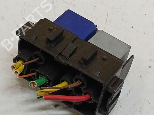 Fuse box RENAULT MEGANE III Hatchback (BZ0/1_, B3_) 1.9 dCi (BZ0N, BZ0J) | BP39701603E1 - Image 2