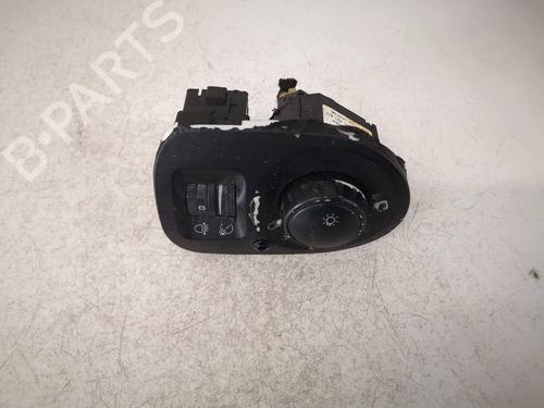 Used Switch Switch SEAT TOLEDO III (5P2) 1.9 TDI (105 hp) 40555119 40555119